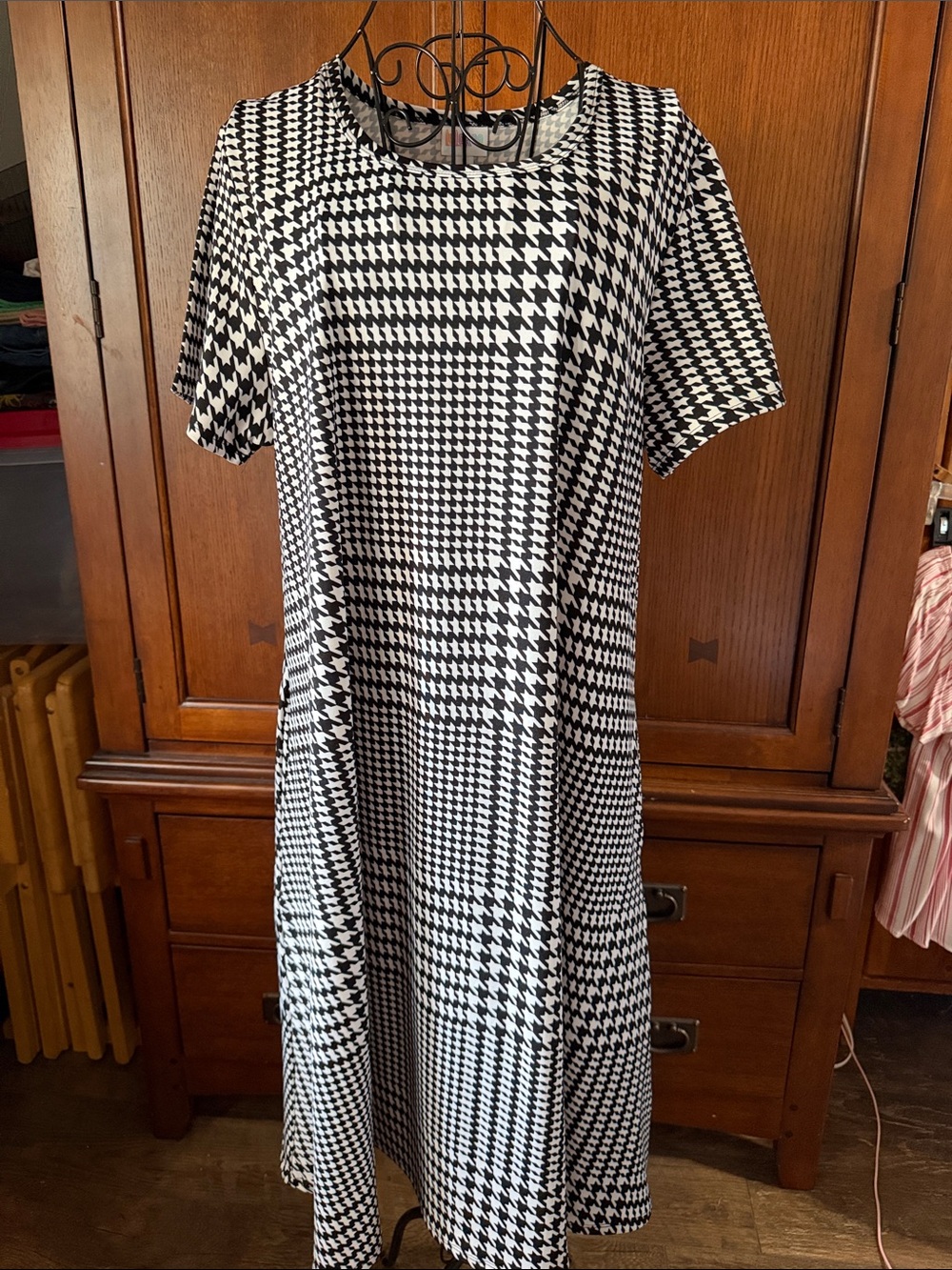 LuLaRoe Black and White Houndstooth Midi Jessie Dress xx